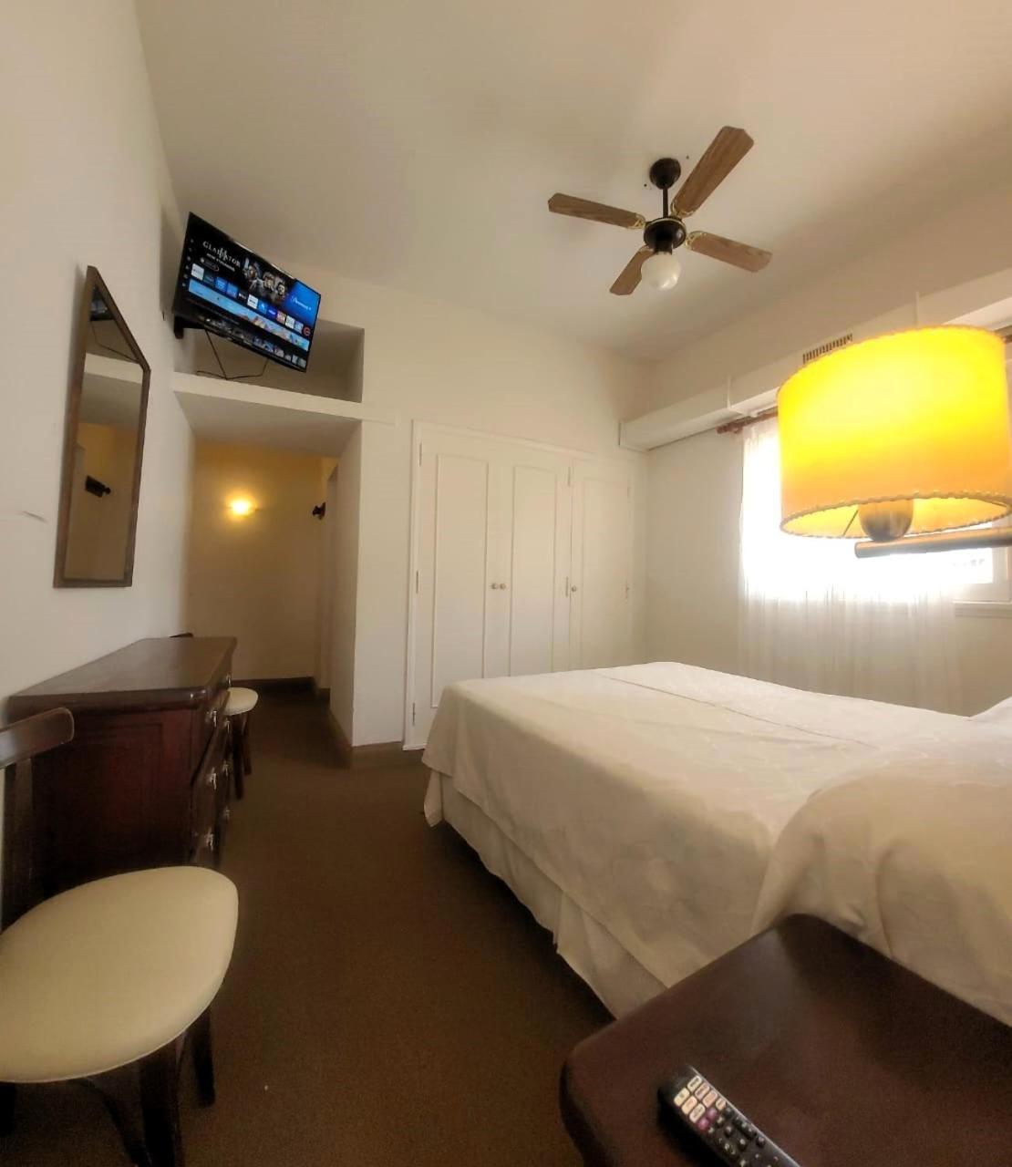 108 Y El Mar - Hotel Tejas Rojas Villa Gesell Δωμάτιο φωτογραφία