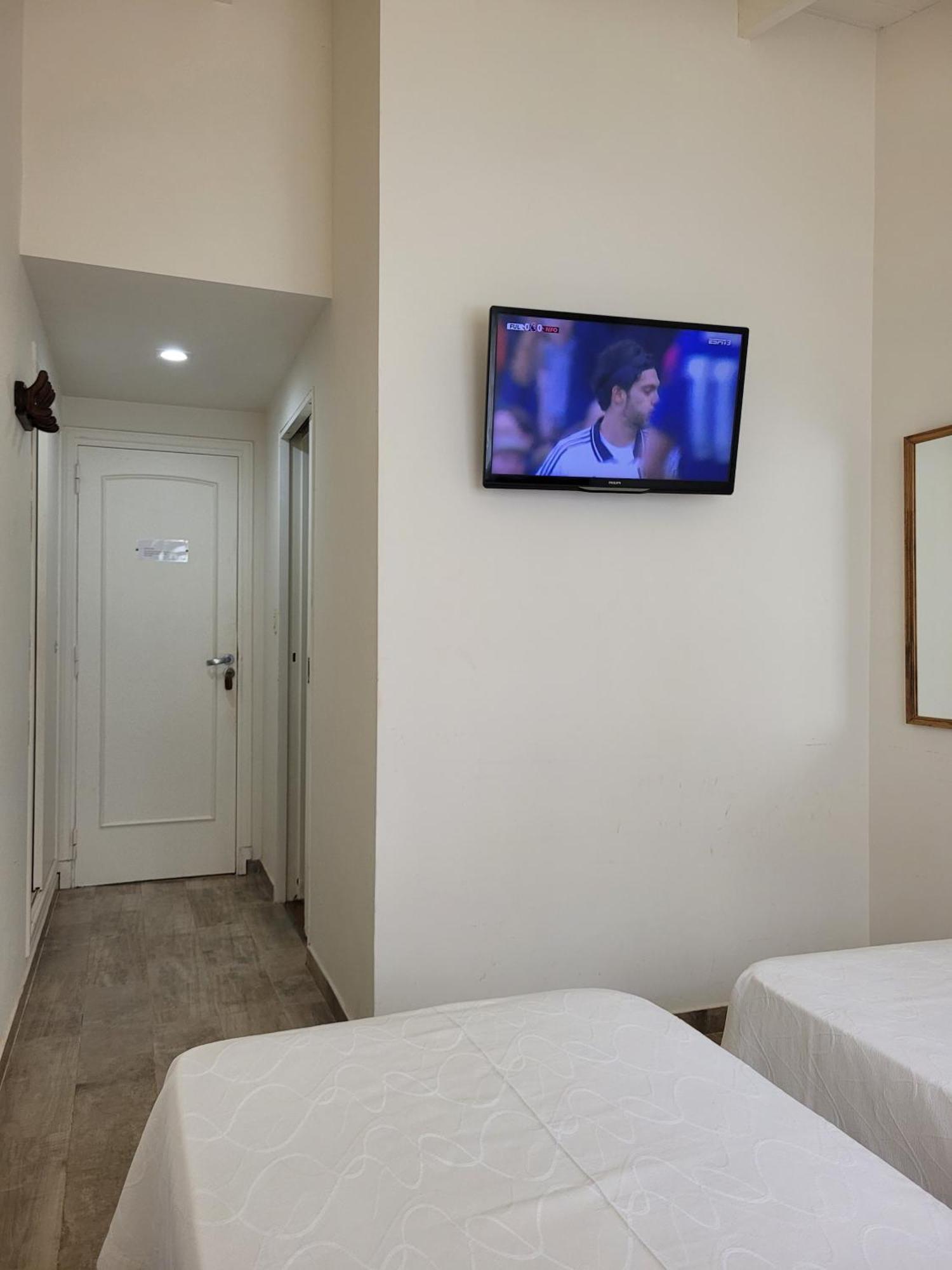 108 Y El Mar - Hotel Tejas Rojas Villa Gesell Δωμάτιο φωτογραφία